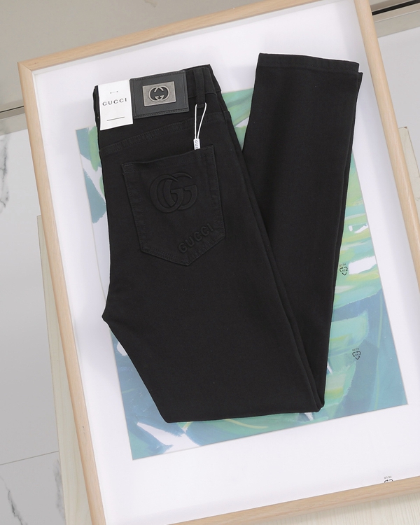 ブランドジーンズ背面デザイン